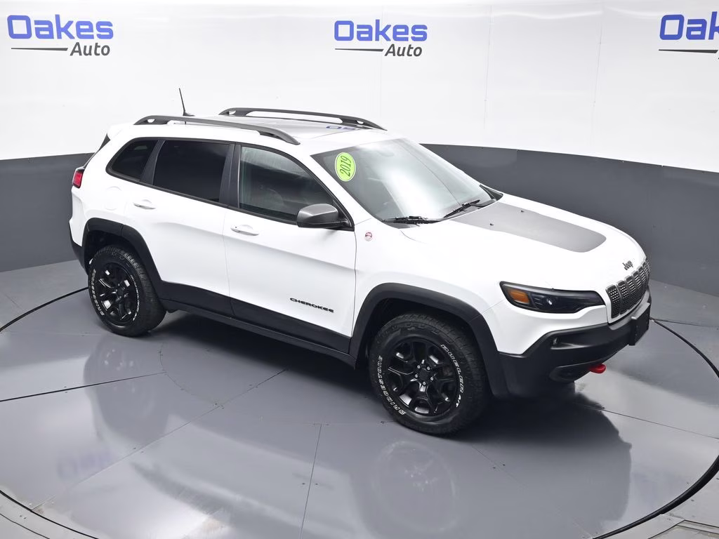 2019 Bright White Clearcoat Jeep Cherokee Trailhawk 4X4 SUV