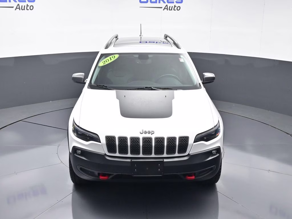 2019 Bright White Clearcoat Jeep Cherokee Trailhawk 4X4 SUV