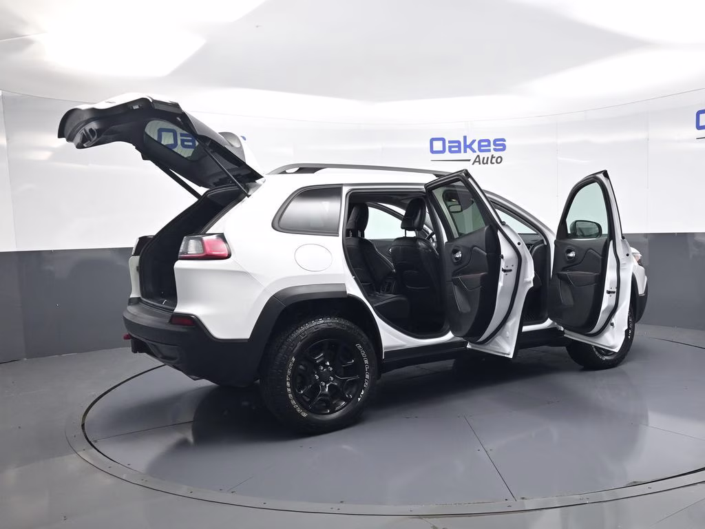 2019 Bright White Clearcoat Jeep Cherokee Trailhawk 4X4 SUV