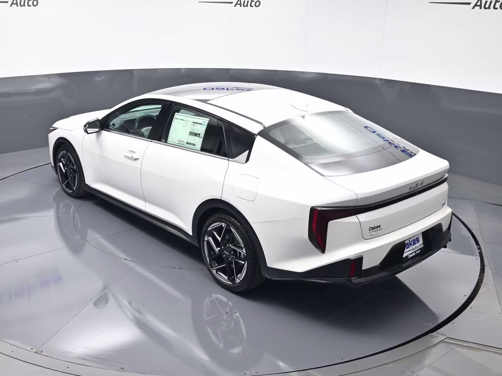 2026 Snow White Pearl Kia K4 GT-Line FWD Sedan