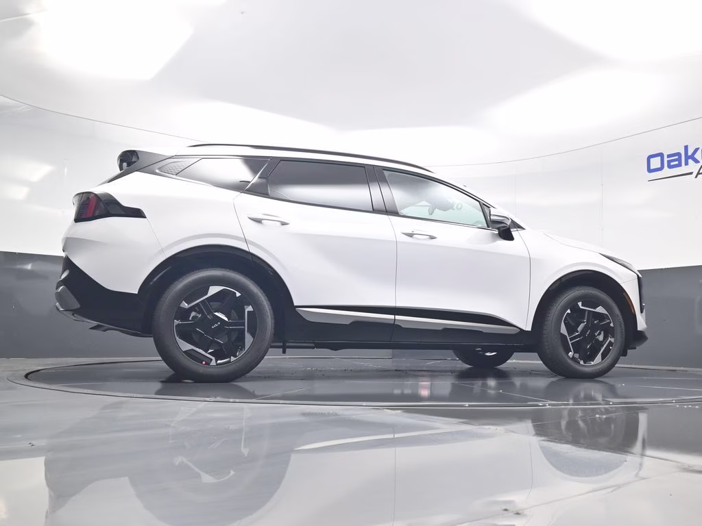 2026 Glacial White Pearl Kia Sportage SX FWD SUV