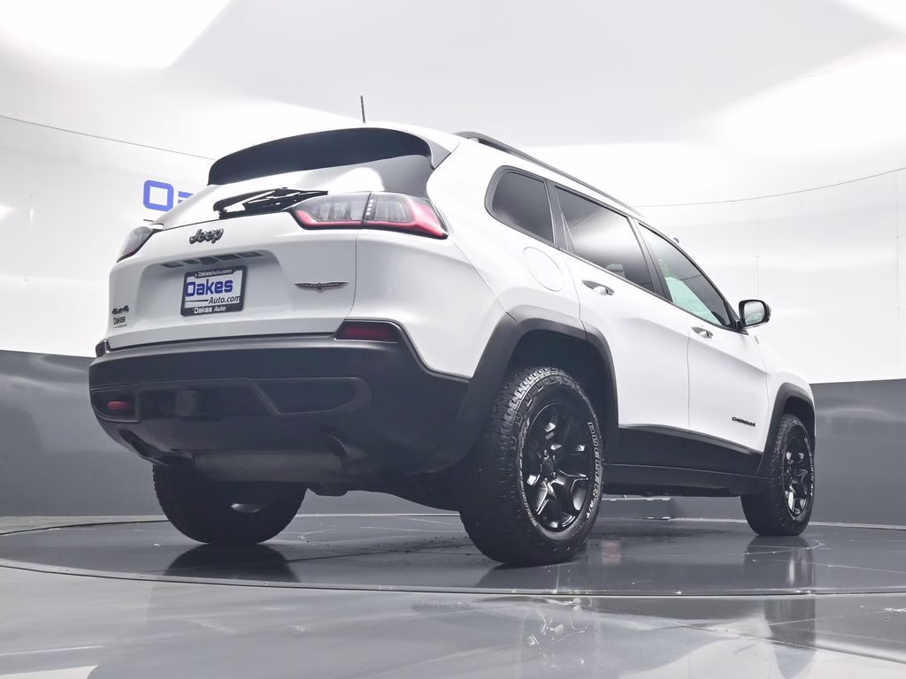 2019 Bright White Clearcoat Jeep Cherokee Trailhawk 4X4 SUV