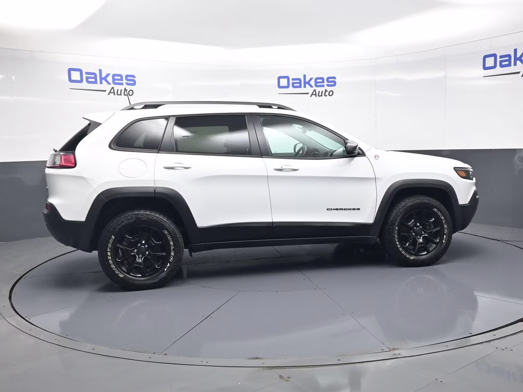 2019 Bright White Clearcoat Jeep Cherokee Trailhawk 4X4 SUV