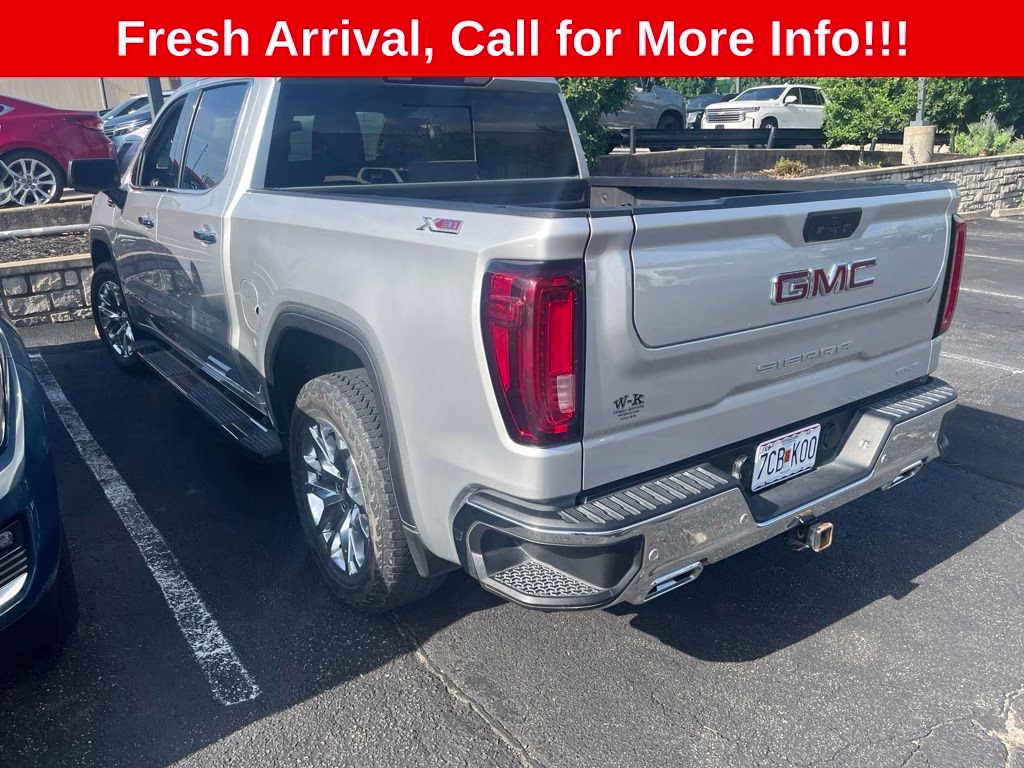 2020 Quicksilver Metallic GMC Sierra 1500 SLT 4X4 Truck