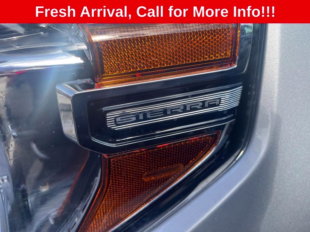 2020 Quicksilver Metallic GMC Sierra 1500 SLT 4X4 Truck
