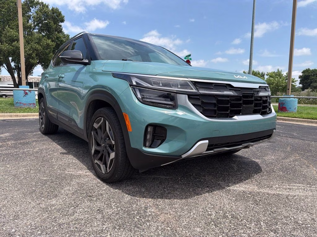 2024 Pluton Blue/Black Roof Kia Seltos SX AWD SUV