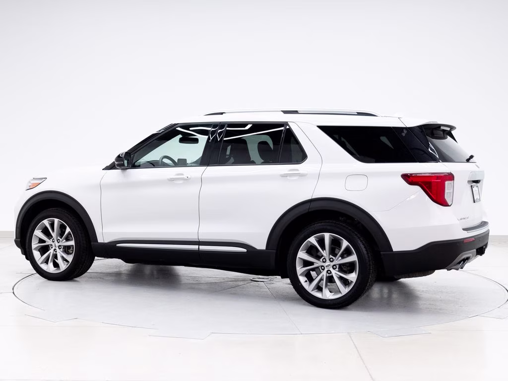 2021 White Metallic Ford Explorer Platinum 4X4 SUV