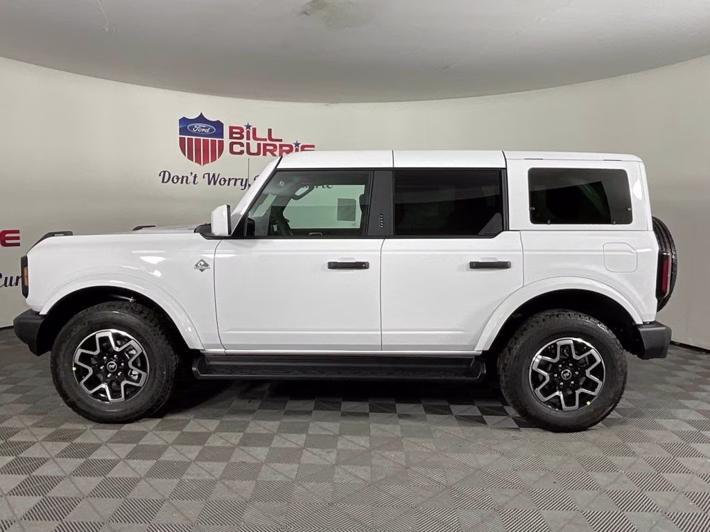 2026 Oxford White Ford Bronco Outer Banks 4X4 SUV