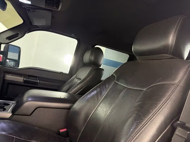 2013 Green Ford Super Duty F-250 SRW Lariat 4X4 Truck