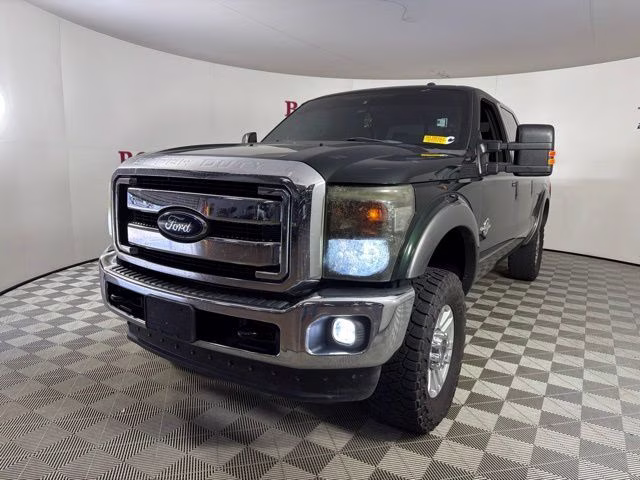 2013 Green Ford Super Duty F-250 SRW Lariat 4X4 Truck