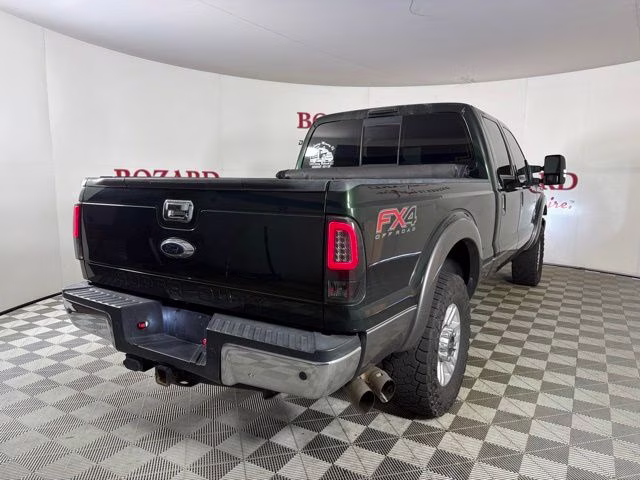 2013 Green Ford Super Duty F-250 SRW Lariat 4X4 Truck