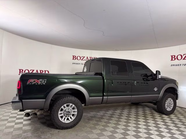 2013 Green Ford Super Duty F-250 SRW Lariat 4X4 Truck