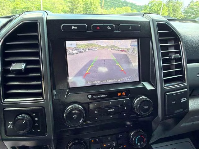 2021 Blue Metallic Ford Super Duty F-250 SRW XLT 4X4 Truck