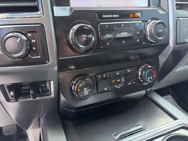 2021 Blue Metallic Ford Super Duty F-250 SRW XLT 4X4 Truck