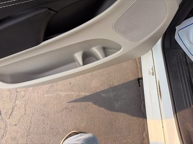 2019 White Dodge Grand Caravan SXT FWD Van