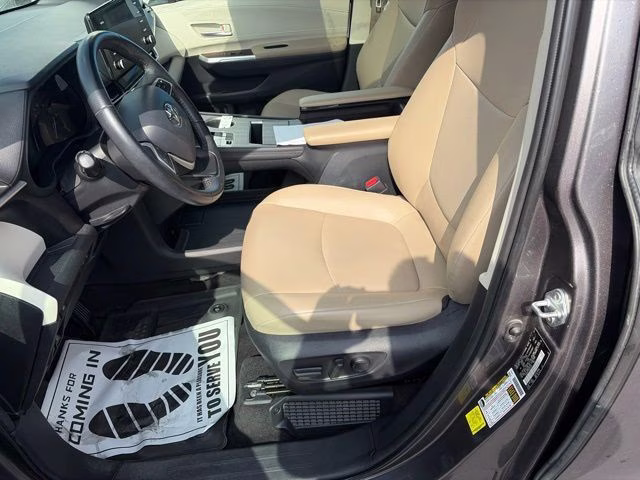 2021 Predawn Gray Mica Toyota Sienna XLE AWD Van