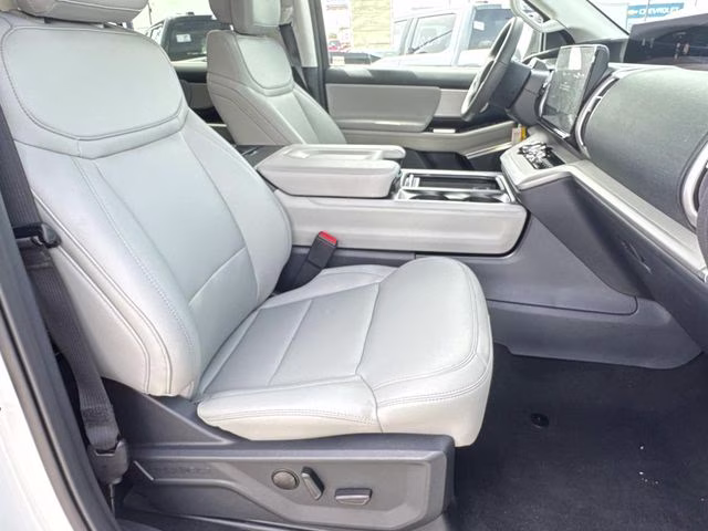 2027 White Ford Expedition Max Active RWD SUV
