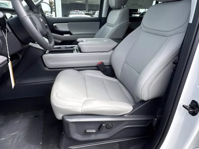 2027 White Ford Expedition Max Active RWD SUV