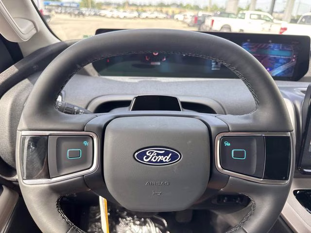 2027 White Ford Expedition Max Active RWD SUV