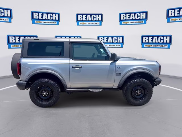 2021 Silver Metallic Ford Bronco Black Diamond 4X4 SUV