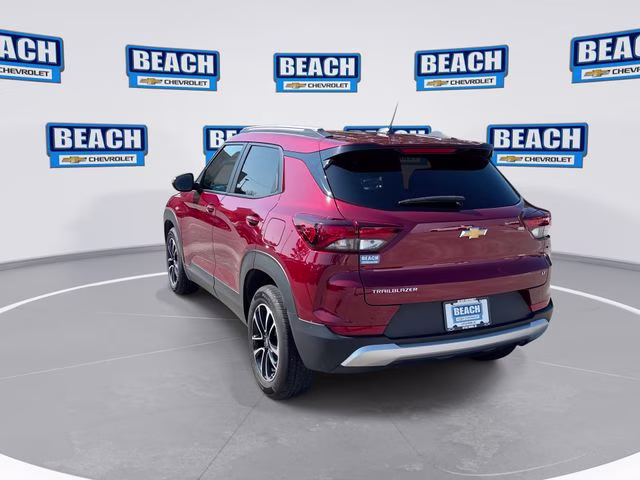 2024 Crimson Chevrolet Trailblazer LT FWD SUV