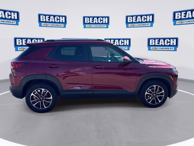 2024 Crimson Chevrolet Trailblazer LT FWD SUV