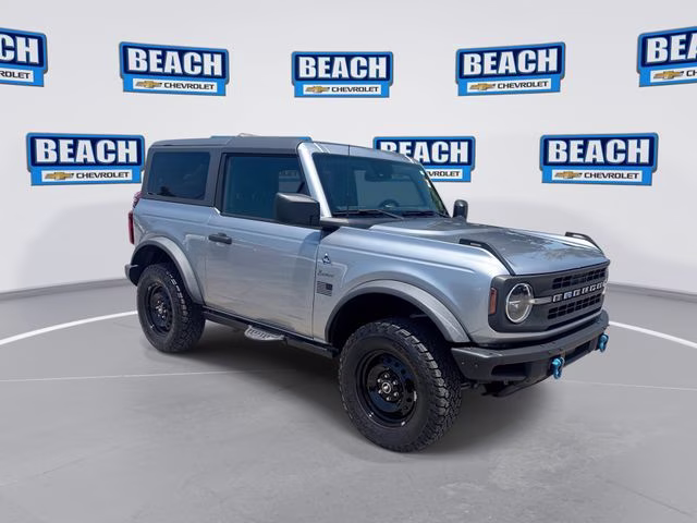 2021 Silver Metallic Ford Bronco Black Diamond 4X4 SUV