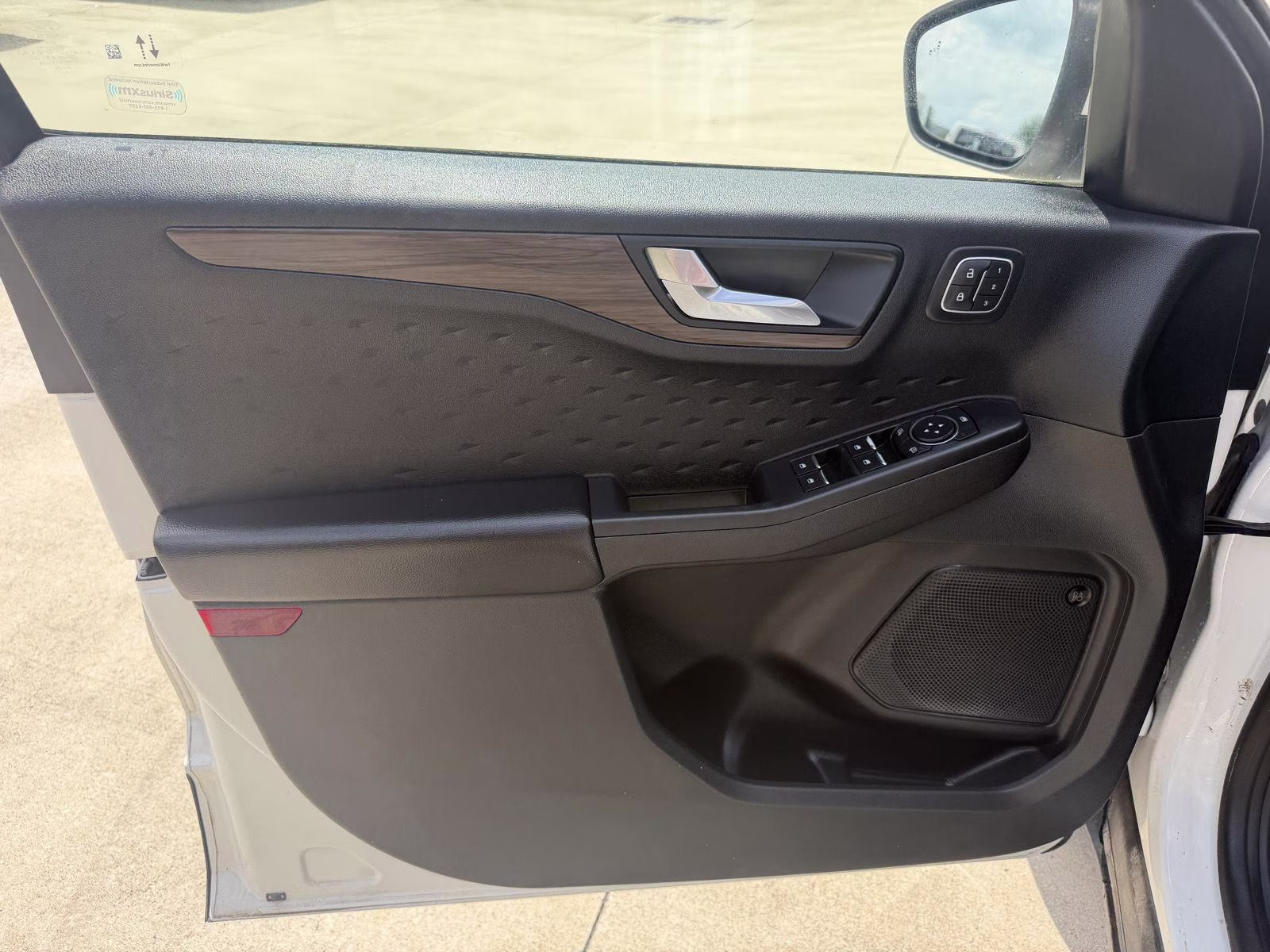2020 Star White Metallic Tri-Coat Ford Escape Titanium AWD SUV