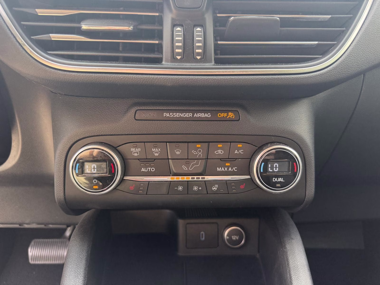 2020 Star White Metallic Tri-Coat Ford Escape Titanium AWD SUV