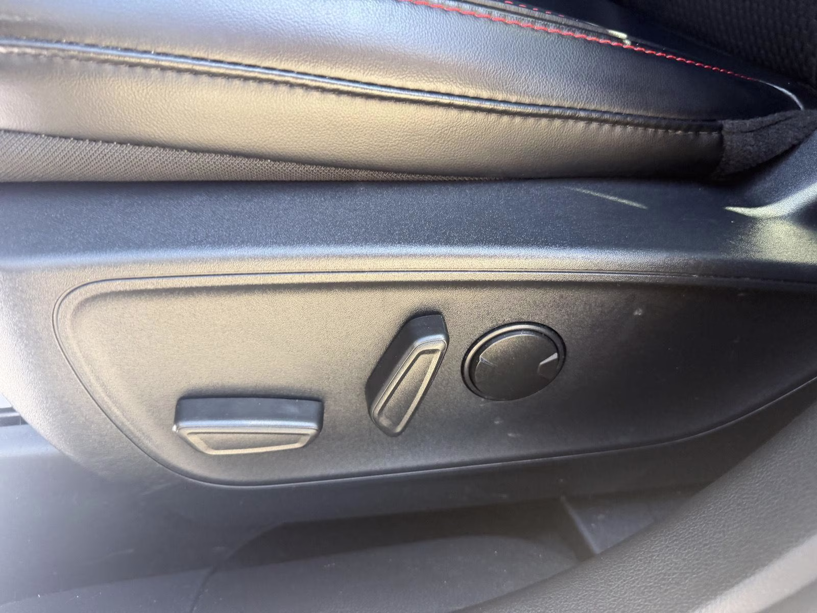 2024 Agate Black Ford Escape ST-Line AWD SUV