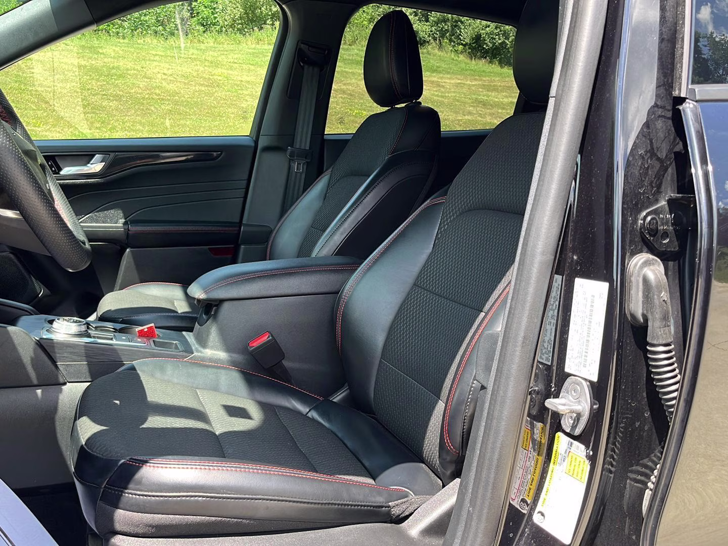 2023 Agate Black Ford Escape ST-Line AWD SUV