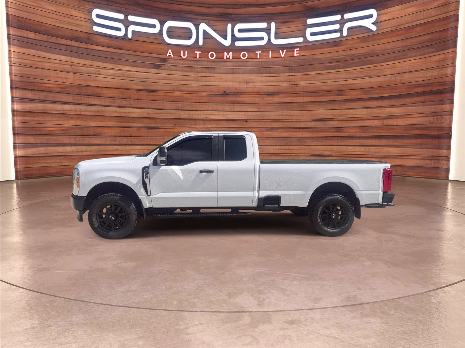 2023 Oxford White Ford Super Duty F-250 SRW XL 4X4 Truck
