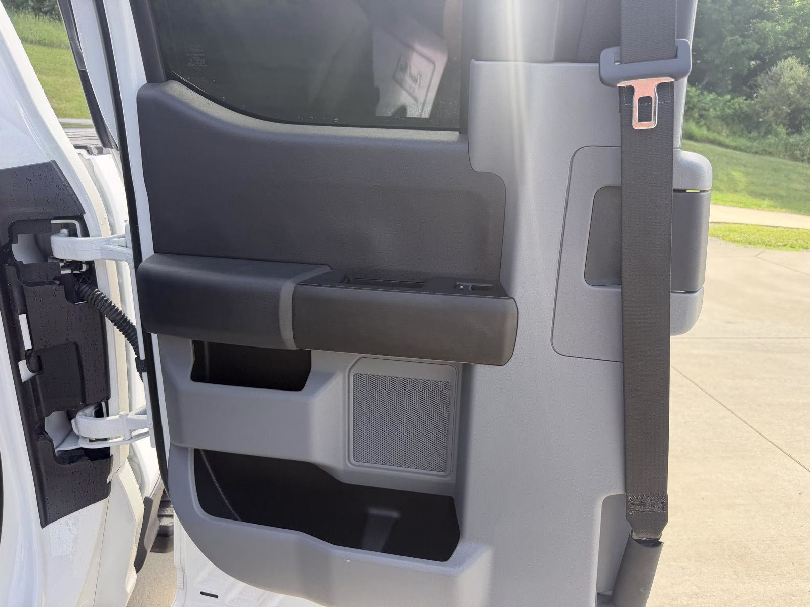 2023 Oxford White Ford Super Duty F-250 SRW XL 4X4 Truck