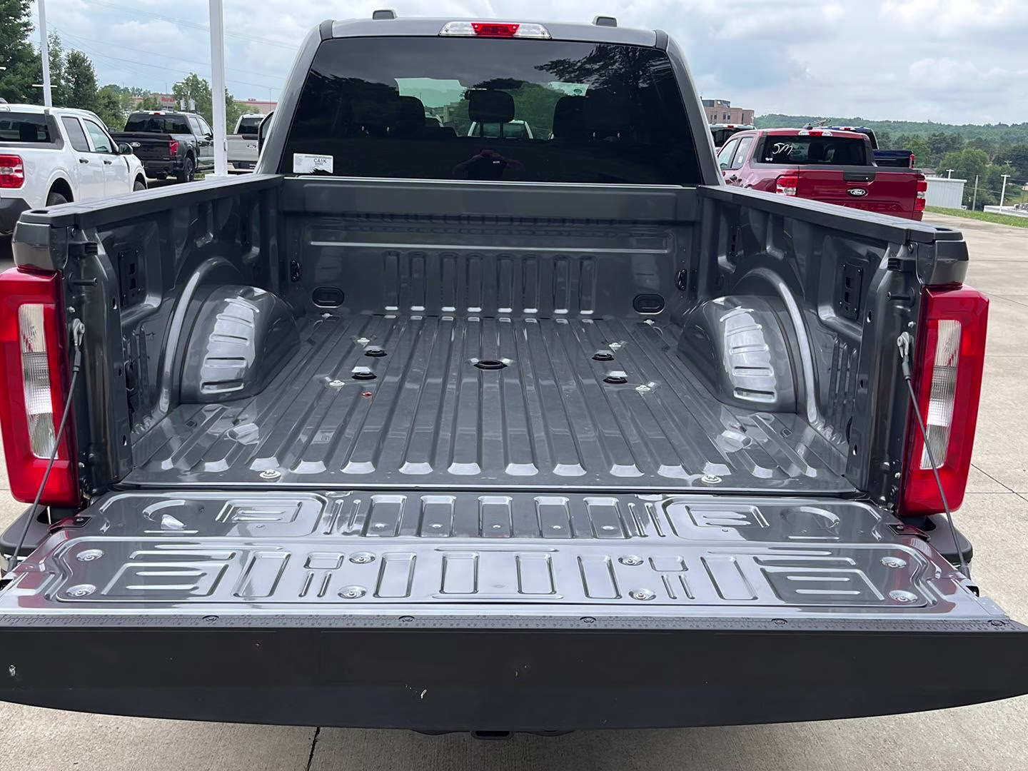 2026 Carbonized Gray Ford Super Duty F-350 SRW XLT 4X4 Truck