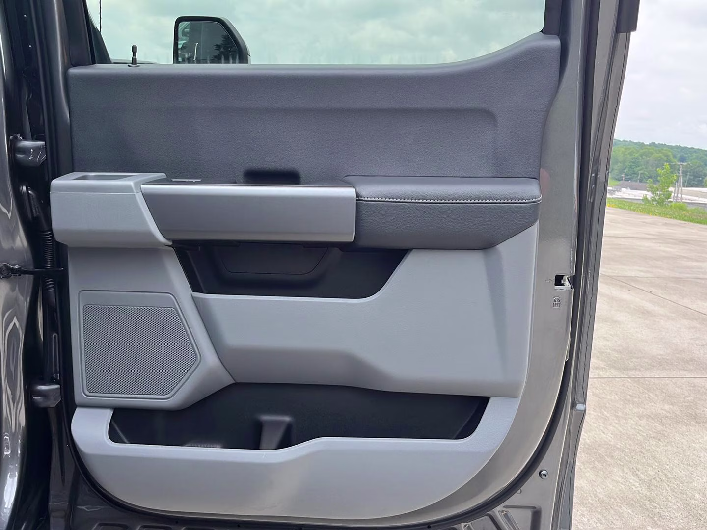 2026 Carbonized Gray Ford Super Duty F-350 SRW XLT 4X4 Truck