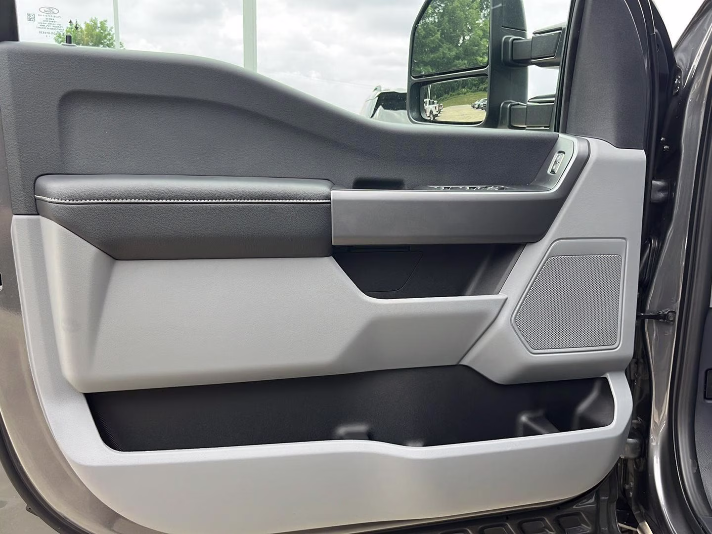 2026 Carbonized Gray Ford Super Duty F-350 SRW XLT 4X4 Truck