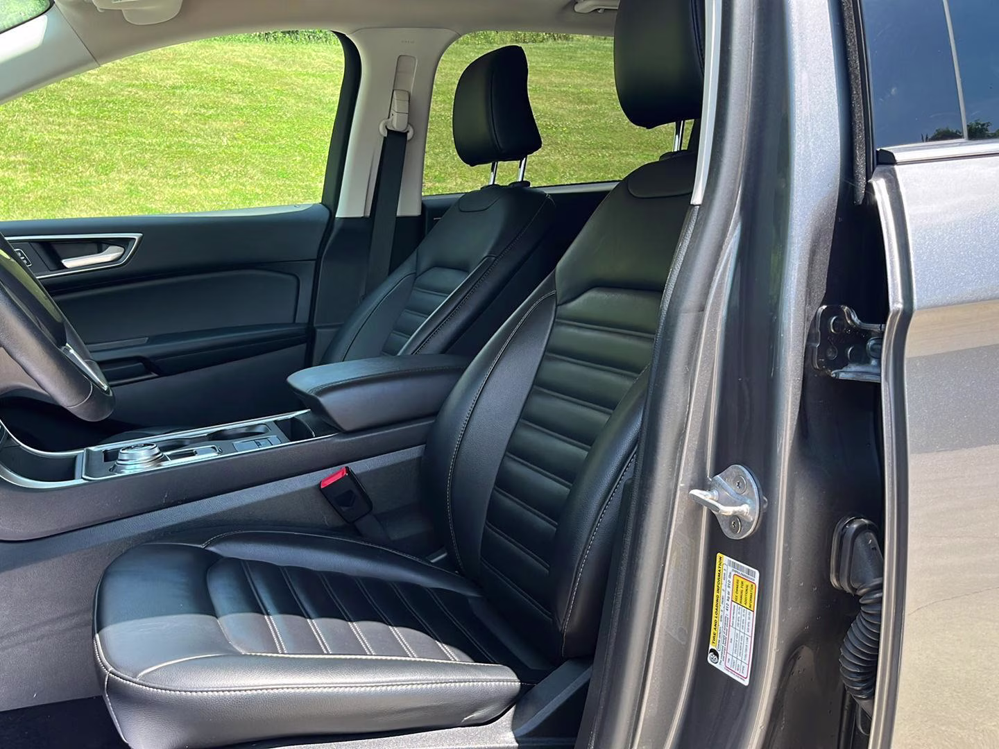 2024 Carbonized Gray Ford Edge SEL AWD SUV