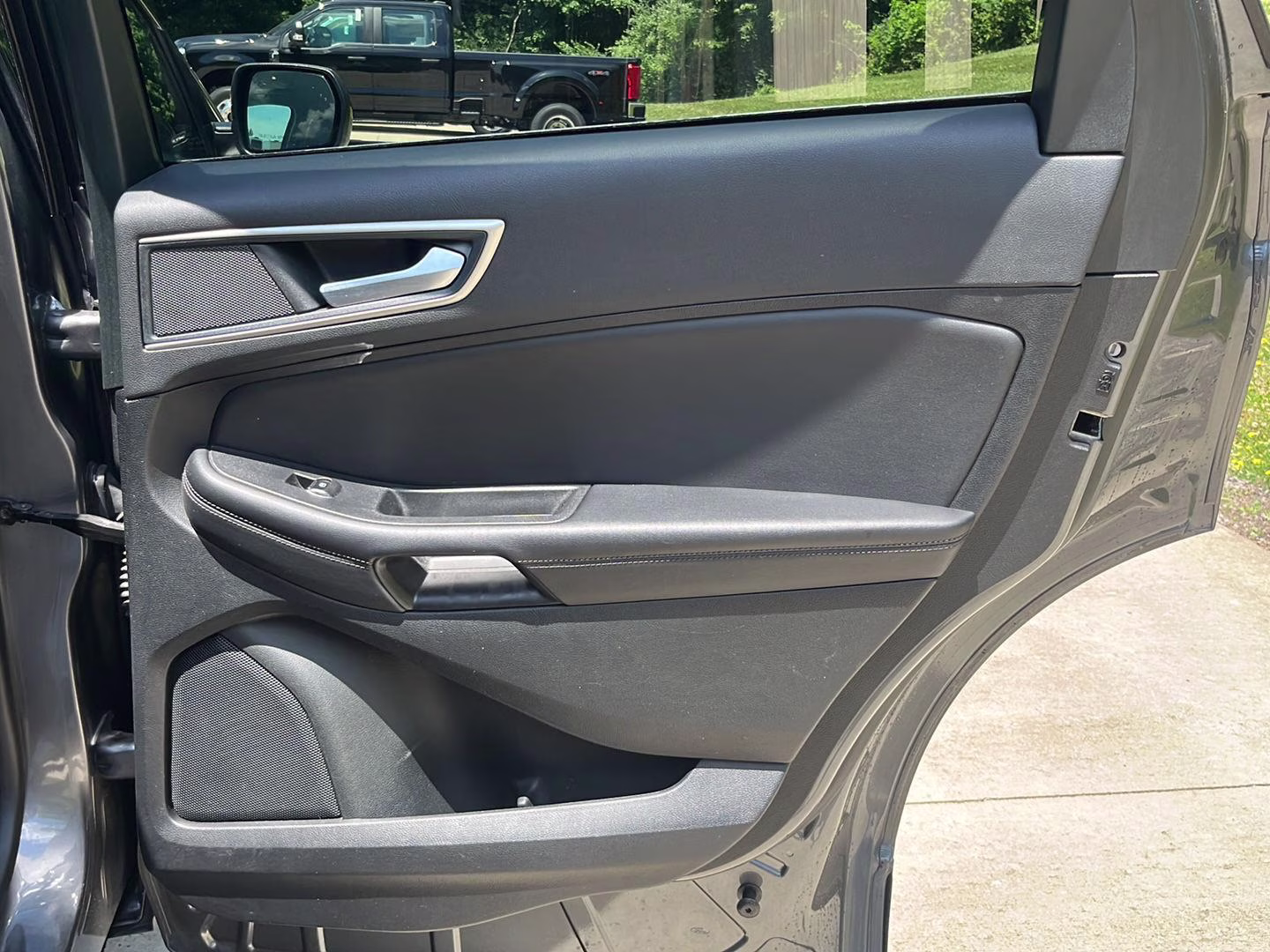 2024 Carbonized Gray Ford Edge SEL AWD SUV