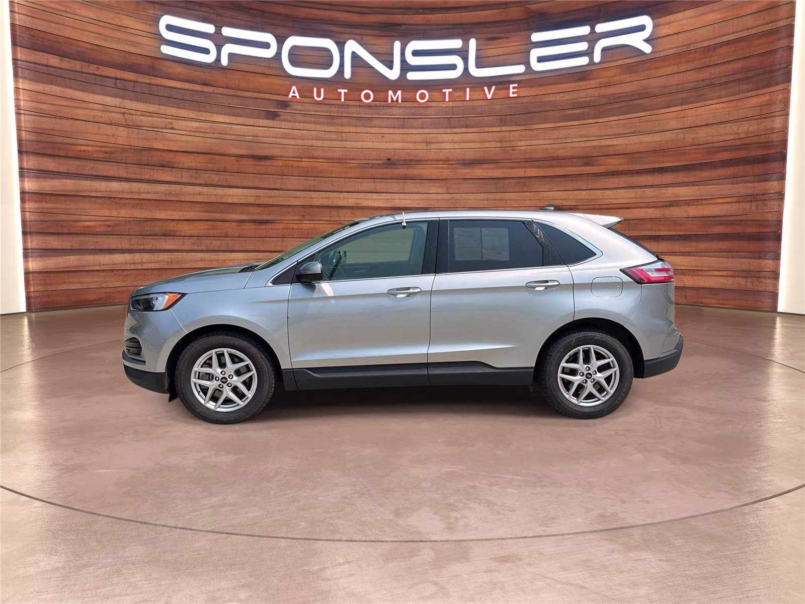 2023 Iconic Silver Ford Edge SEL AWD SUV