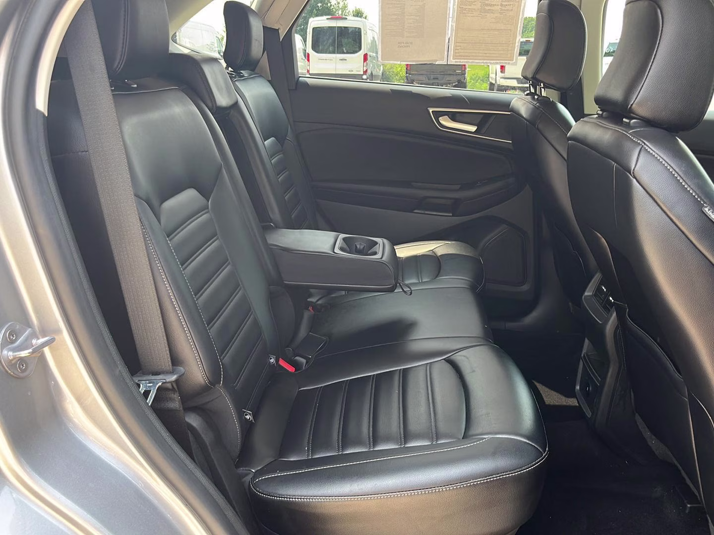 2023 Iconic Silver Ford Edge SEL AWD SUV