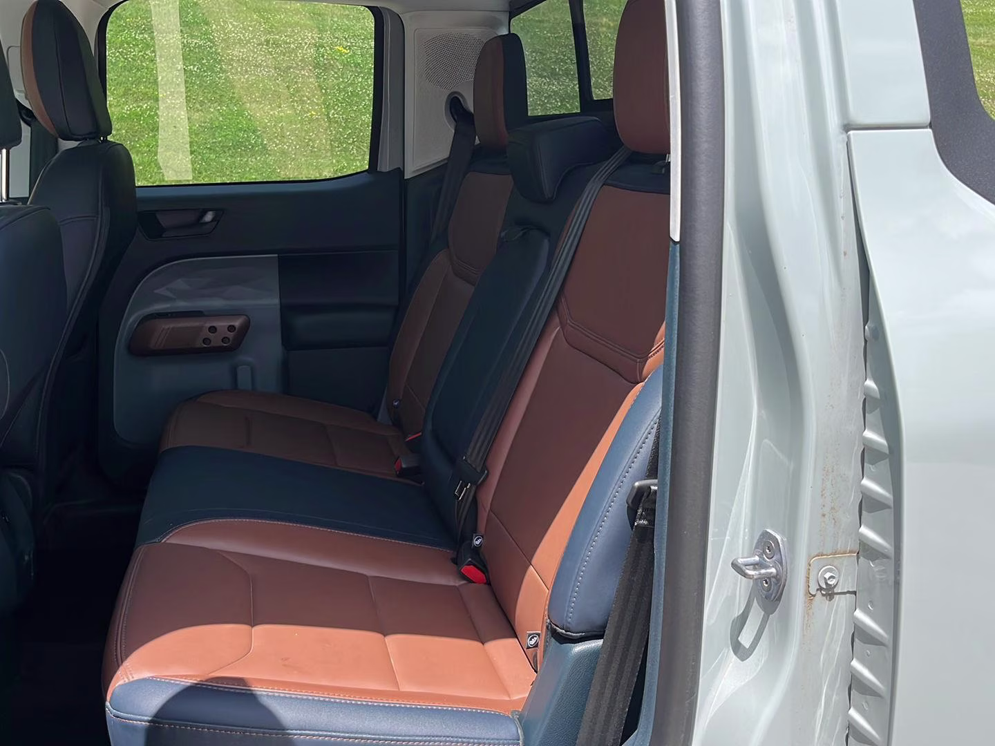 2023 Cactus Gray Ford Maverick LARIAT FWD Truck