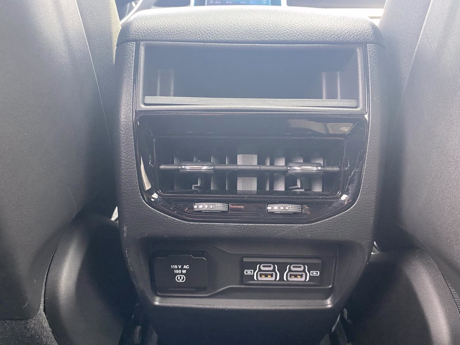 2023 Silver Zynith Jeep Grand Cherokee Altitude 4X4 SUV