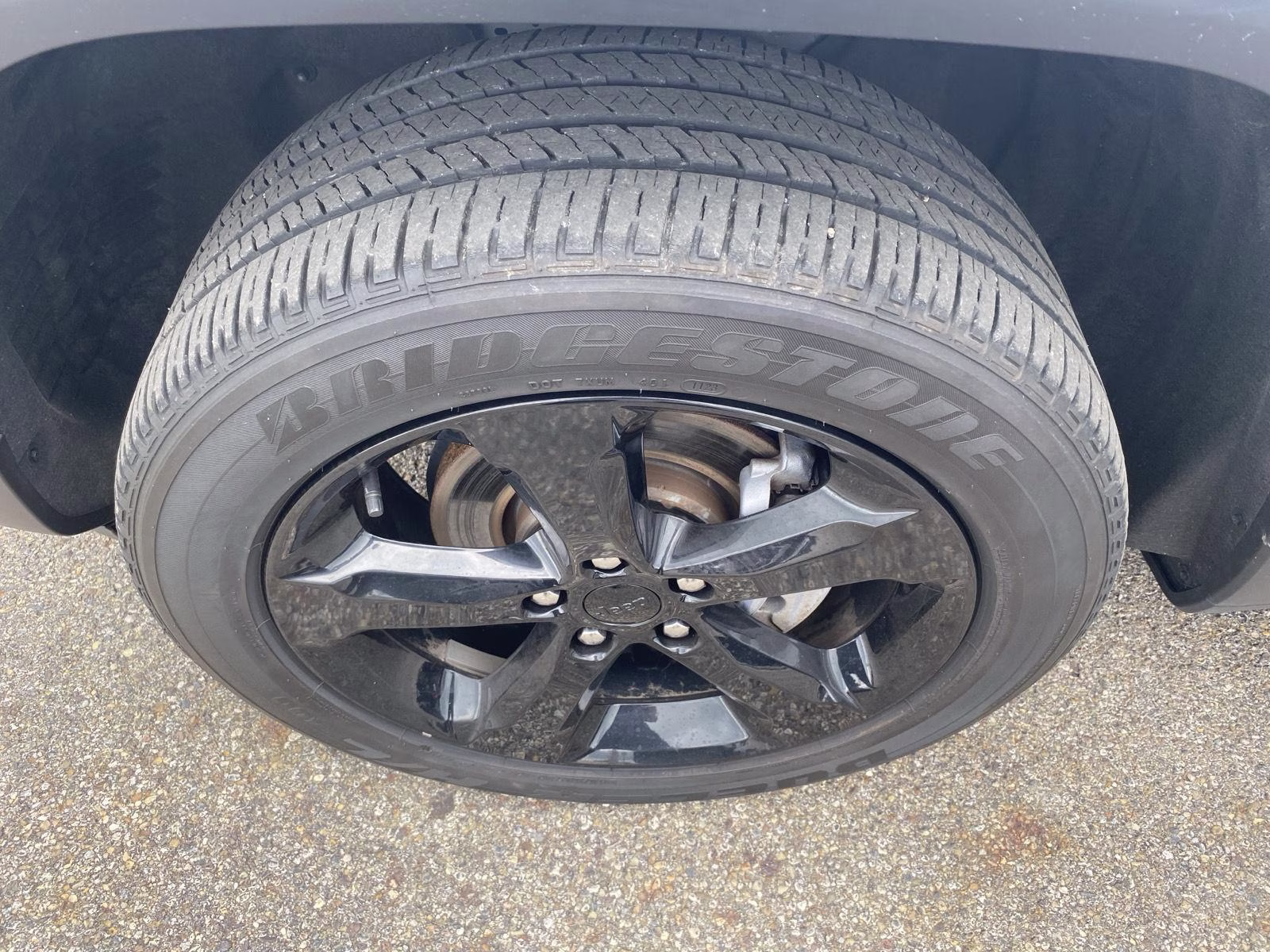 2023 Silver Zynith Jeep Grand Cherokee Altitude 4X4 SUV