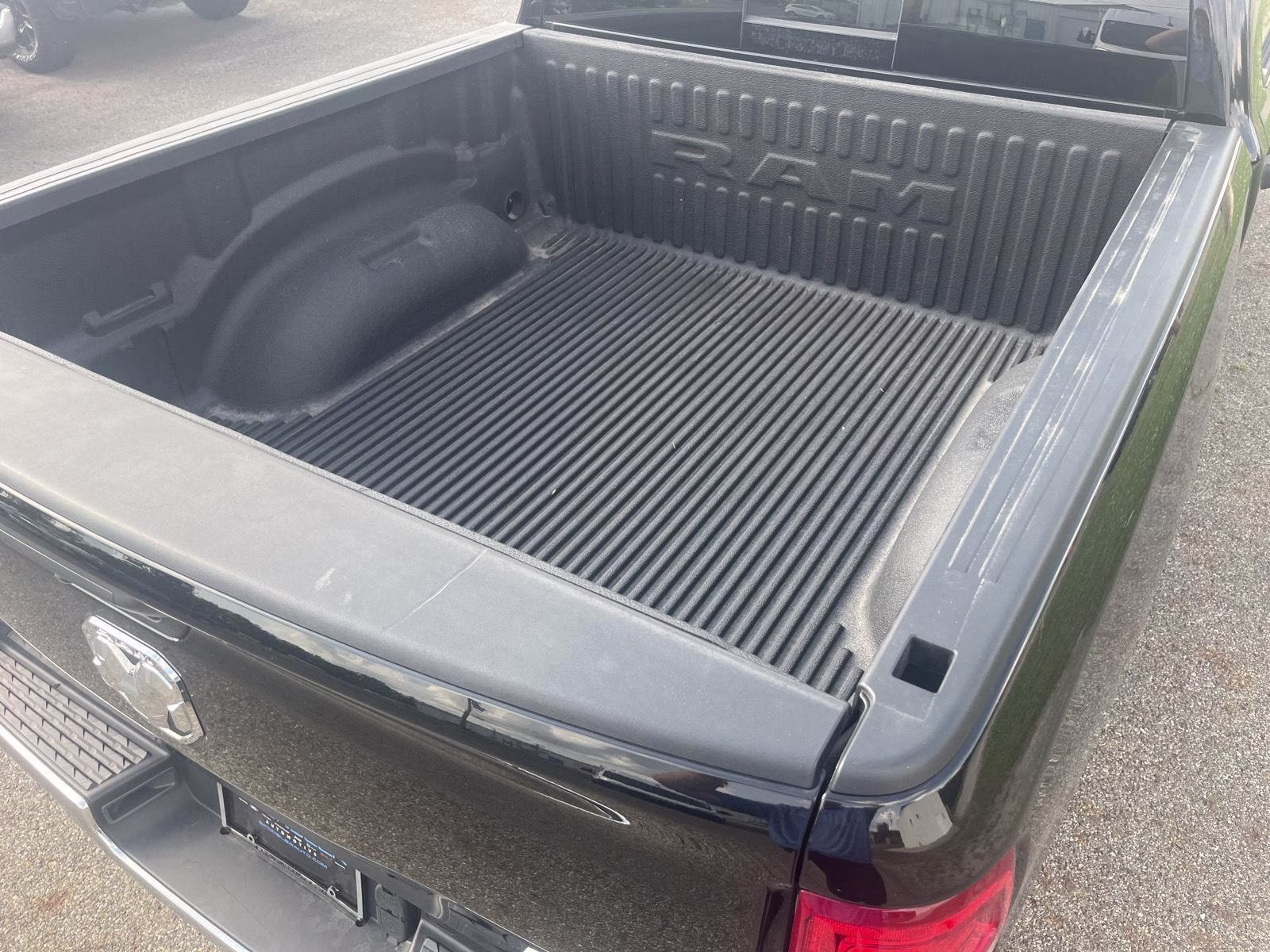 2023 Diamond Black Crystal Pearlcoat Ram 1500 Big Horn 4X4 Truck