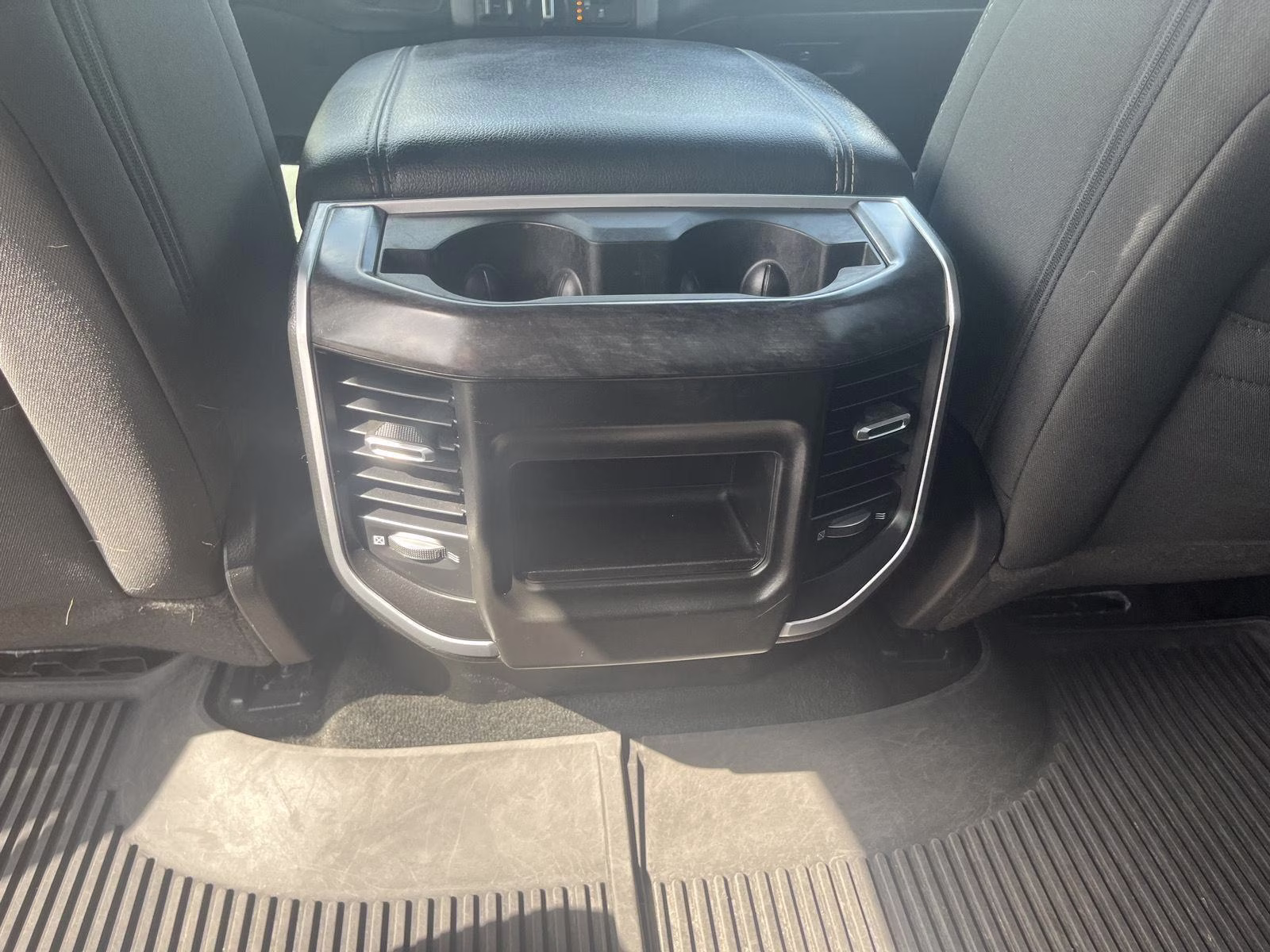 2023 Diamond Black Crystal Pearlcoat Ram 1500 Big Horn 4X4 Truck