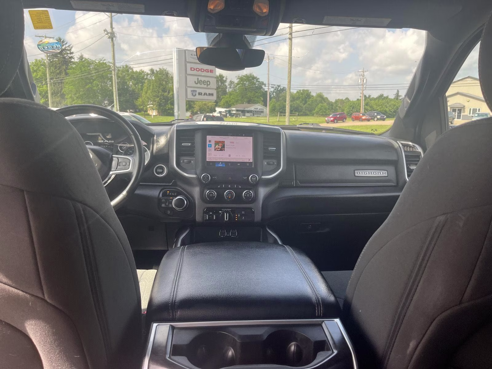 2023 Diamond Black Crystal Pearlcoat Ram 1500 Big Horn 4X4 Truck