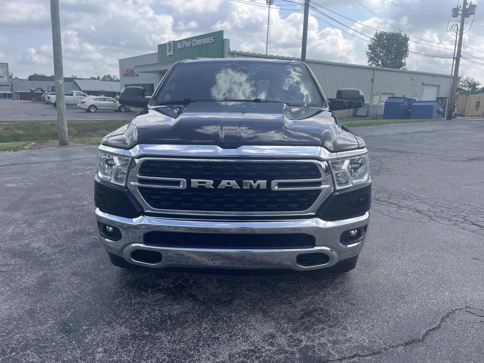 2023 Diamond Black Crystal Pearlcoat Ram 1500 Big Horn 4X4 Truck