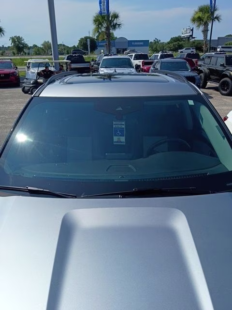 2023 Silver Metallic Ford Explorer XLT 4X4 SUV