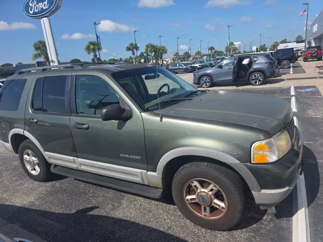2002 Green Ford Explorer XLT 4X4 SUV