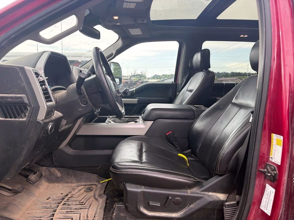 2020 Red Ford Super Duty F-350 SRW Lariat 4X4 Truck